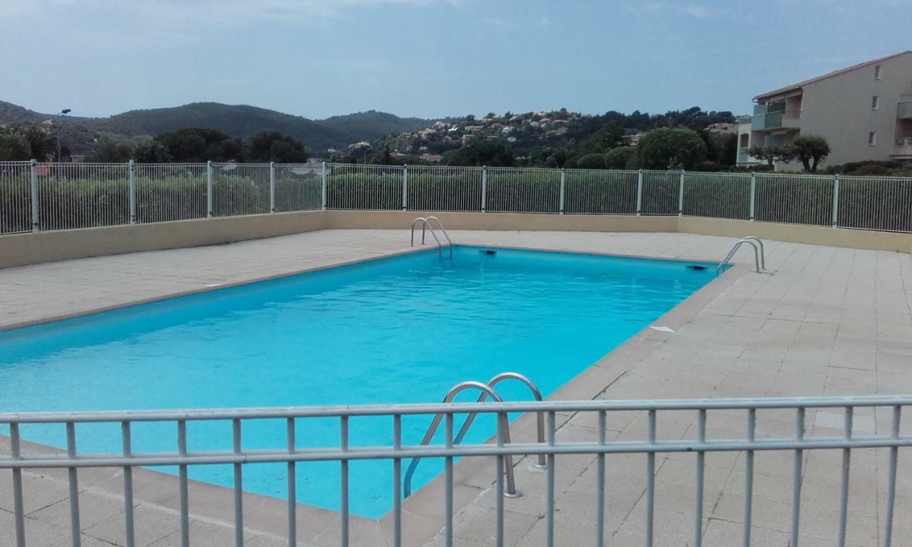 Appartement Vue Mer Piscines Parking Les Coraux Agay Plage Saint-Raphaël Exteriör bild